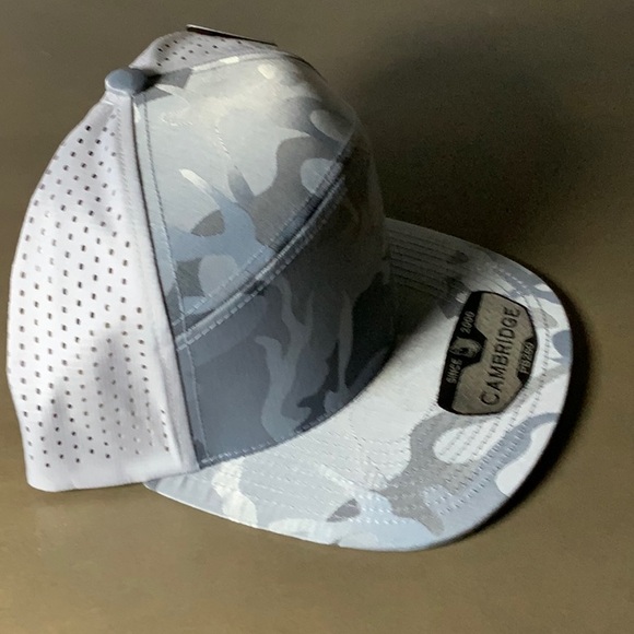 7-Panel Snap Back Cap - Picture 2 of 2